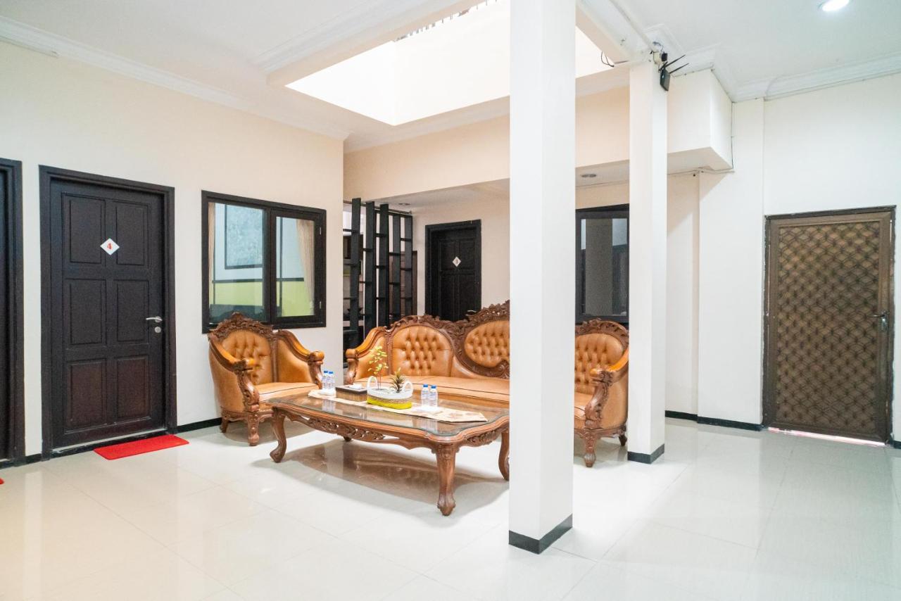 Reddoorz Syariah Near Marvel City Mall 2 Surabaya Exterior foto
