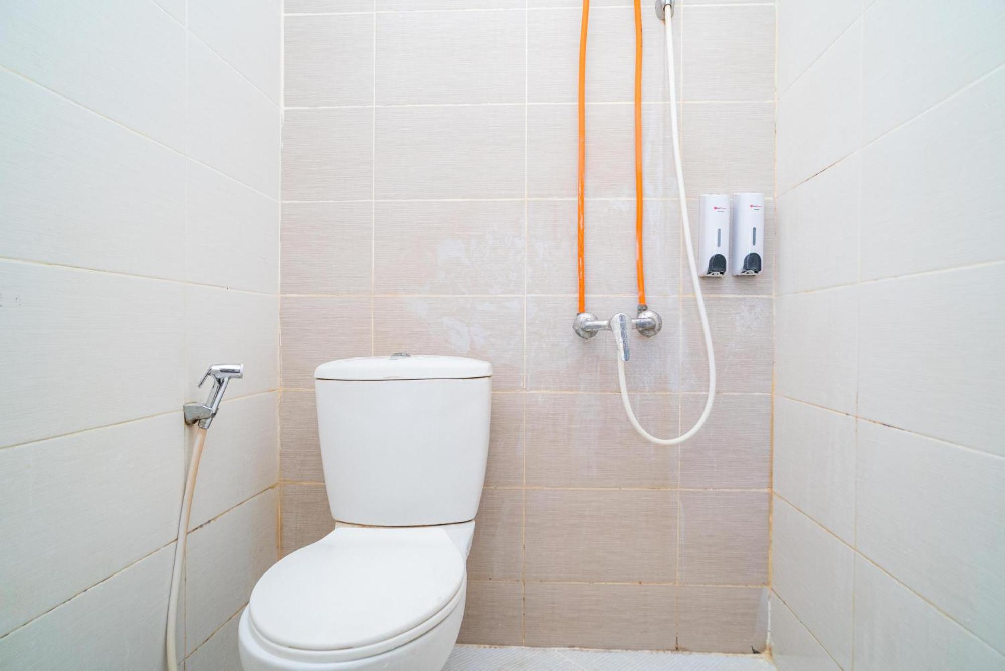 Reddoorz Syariah Near Marvel City Mall 2 Surabaya Habitación foto